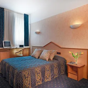 https://hotel-le-sorgenti-bolzano-vicentino.hotelinveneto.com